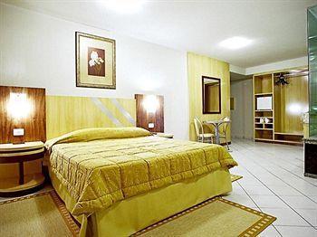 King Konfort 4* Maringá
